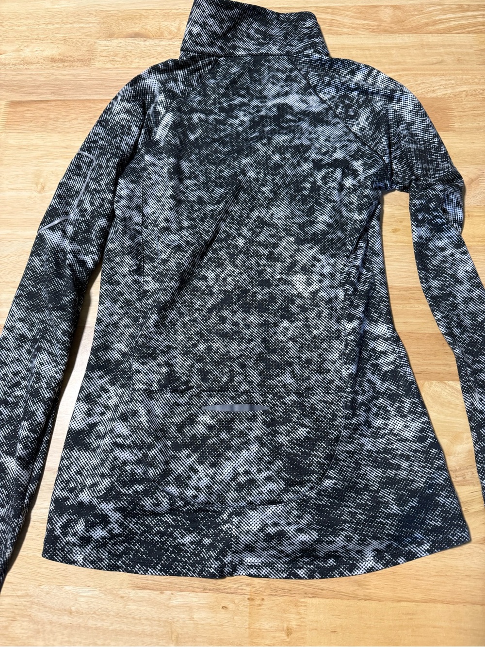Women’s Under Armour Black White Quarter Zip Pullover Jacket - Picture 6 of 6